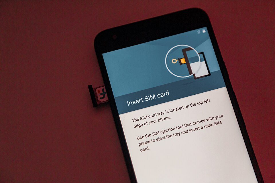 Insert SIM Card - Android LG Nexus 5X - Project Fi (42034815022)